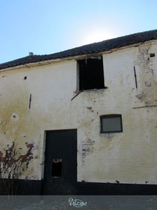Mur intérieur de la ferme d'Hougoumont